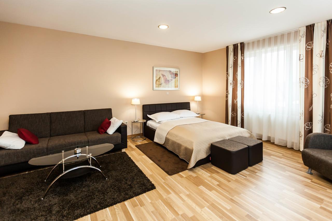 Hotel Petrijevci Бизоваць Номер фото
